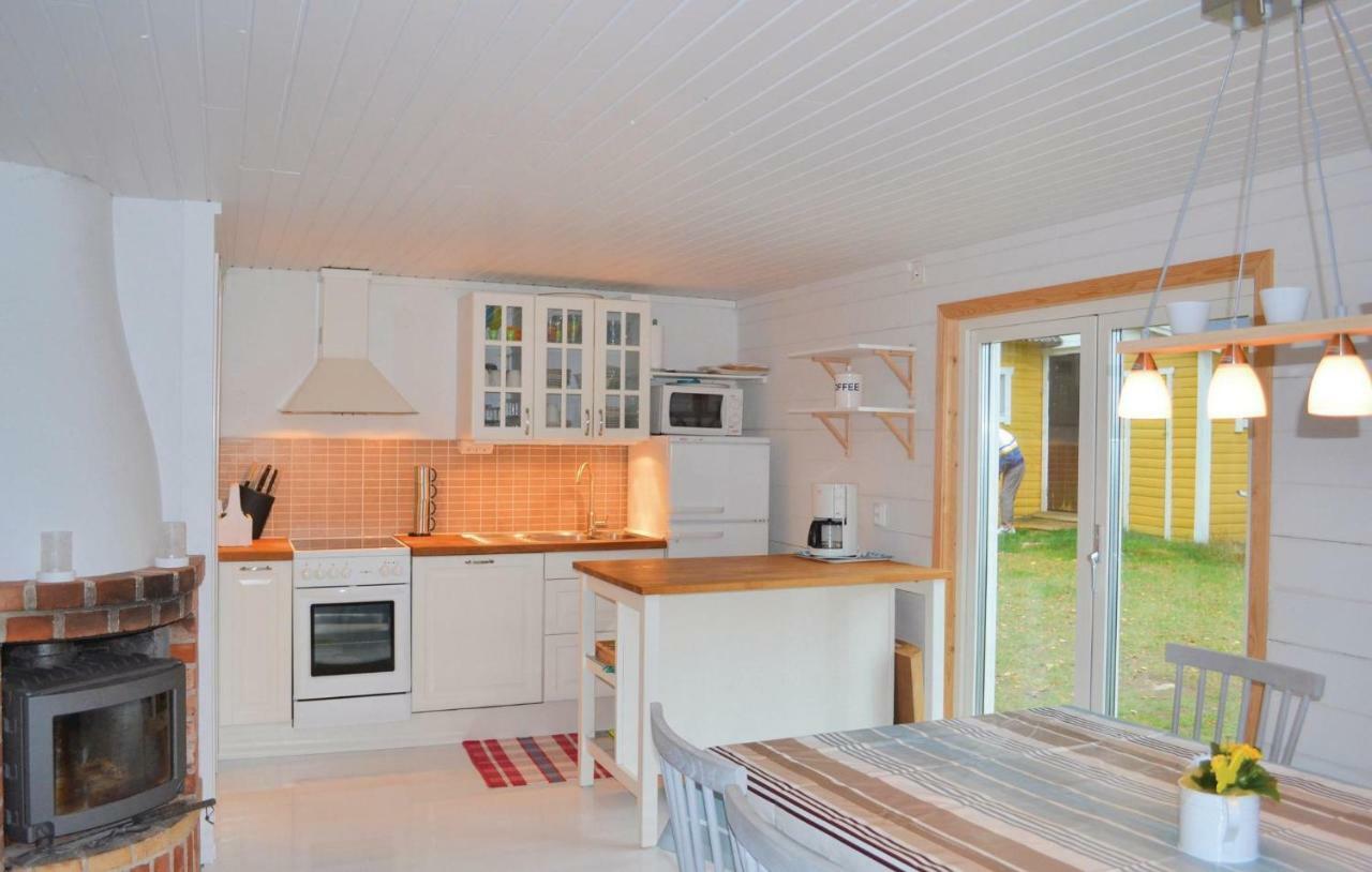 Nice Home In Ronneby With Kitchen Saltärna Kültér fotó